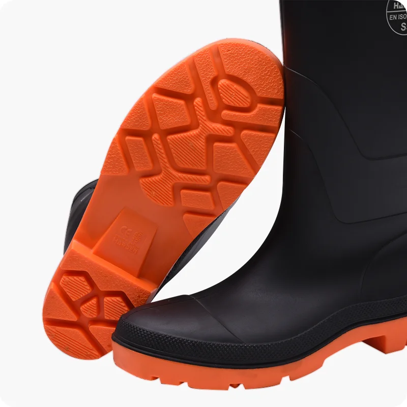 BOTAS DE GOMA CON ENTRESUELA Y PUNTA DE HIERRO — BOTA DE GOMA CON ENTRESUELA Y PUNTA DE HIERRO TALLA 39 - HARDEN